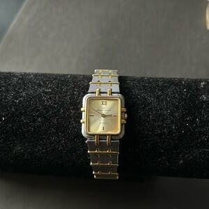 Universal Geneve Vintage Swiss Quartz Watch